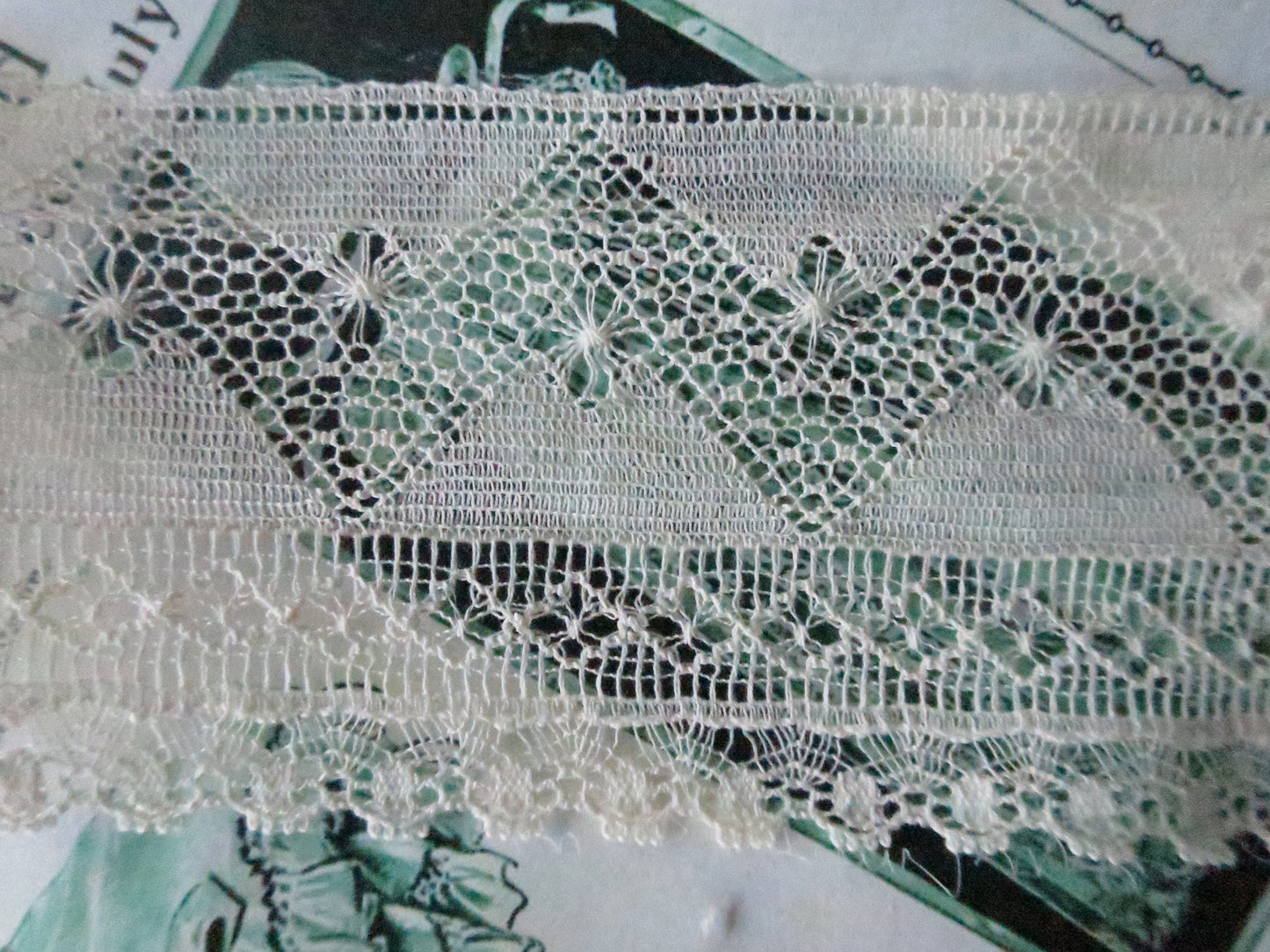Ecru English Nottingham Lace- Zig Zag- 5.5 cm