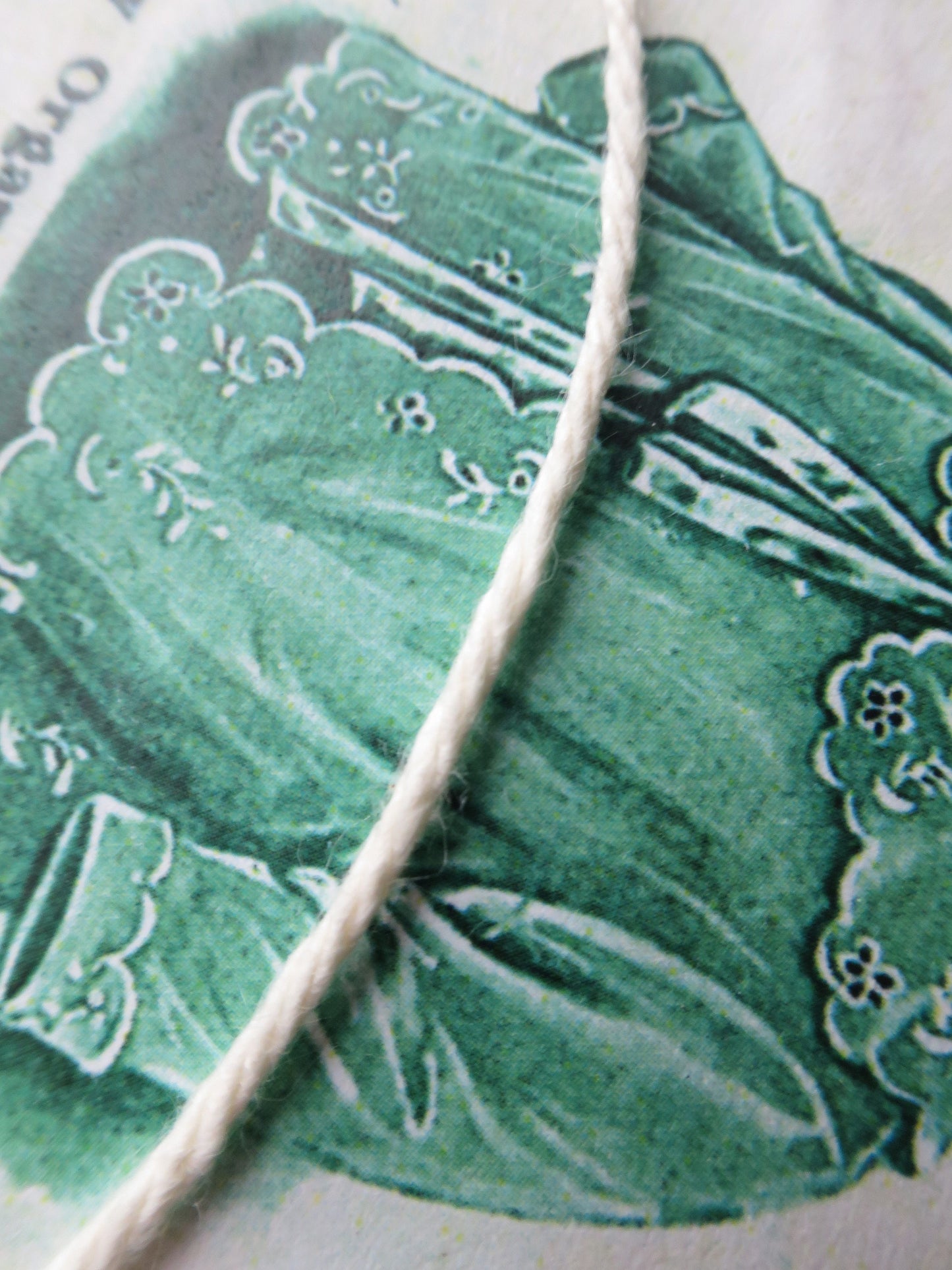 Le Baufil No. 8 Ecru Cotton Boutis & Patchwork Yarn