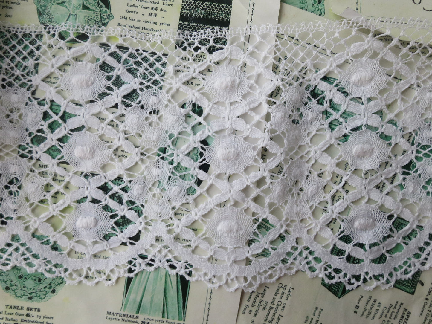 Off White English Nottingham Cluny Lace- Torchon Guipure Lattice & Ovals- 17 cm