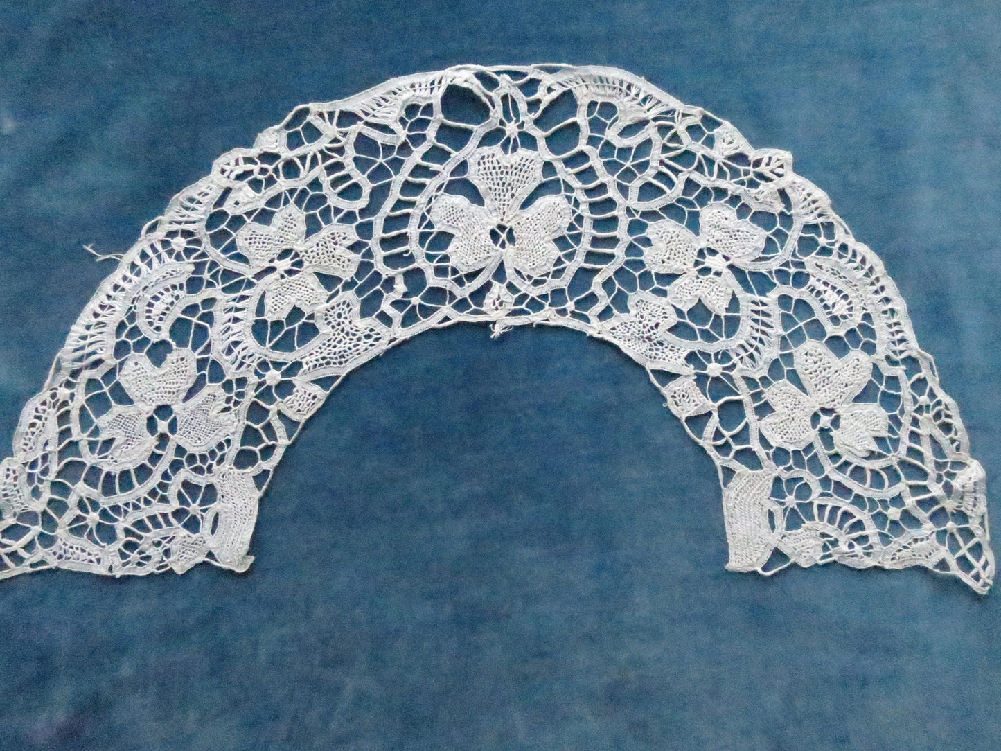 Antique Victorian Handmade Tape Lace Collar