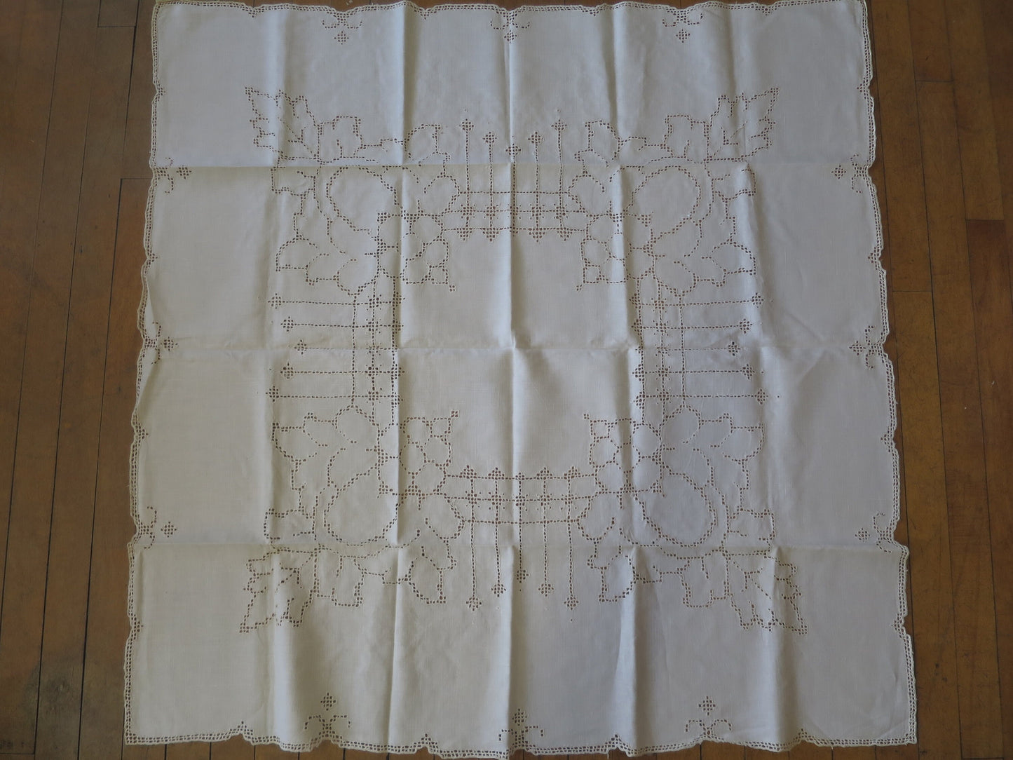 Elegant Antique Edwardian Irish Linen Table Cloth- Hand Worked Pulled Thread Embroidery
