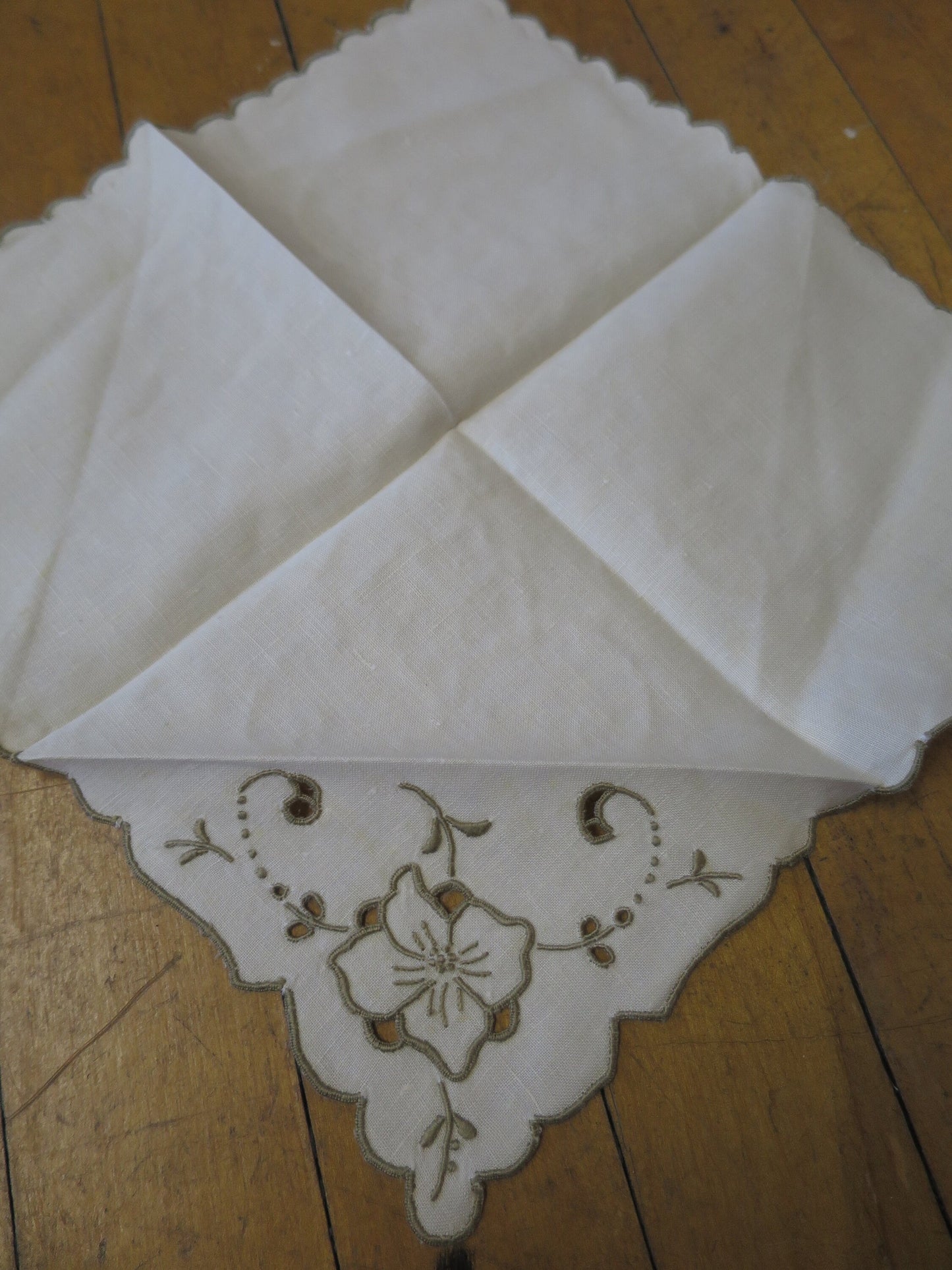 4 Vintage Irish Linen Madeira Hand Embroidered Napkins