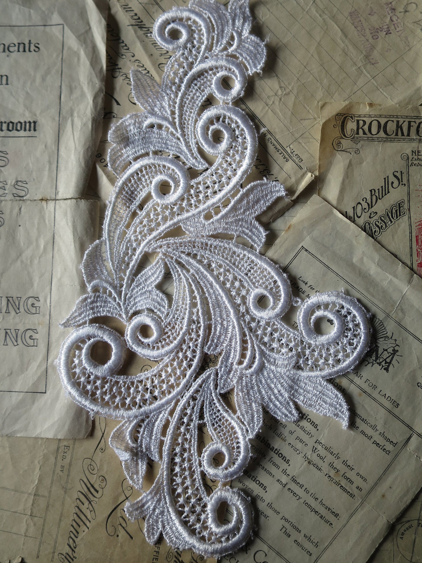 Off White Embroidered Guipure Lace Floral Applique