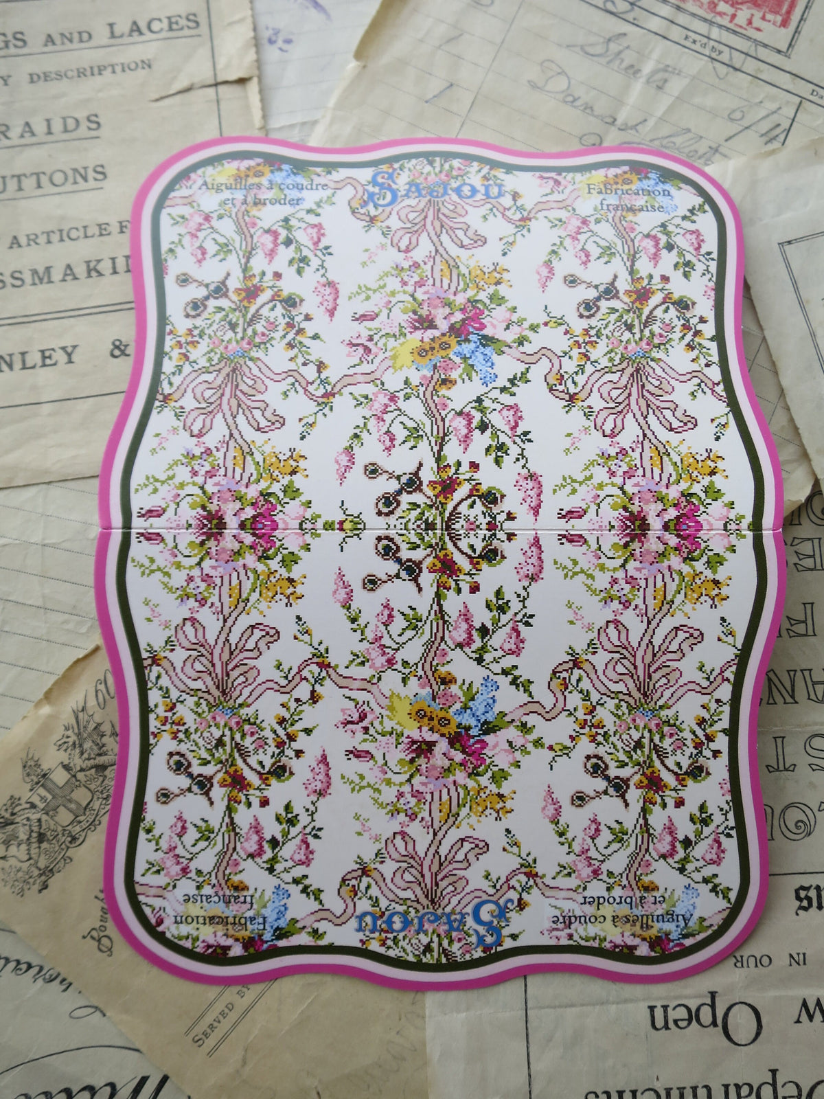 Sajou Queens Bedchamber 40 Needle Selection Picture Books