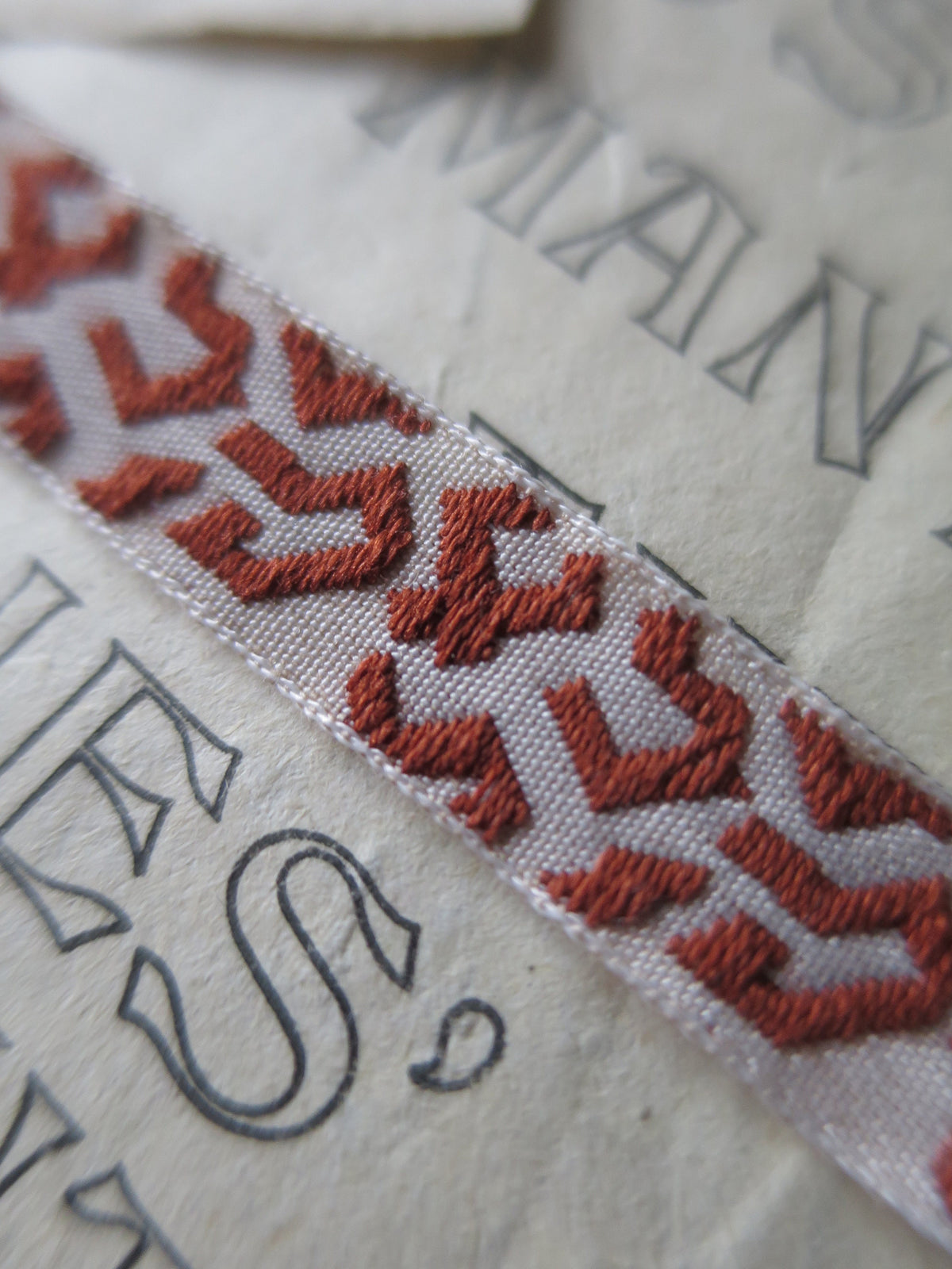 Animal Print 10 mm Jacquard Woven Ribbon