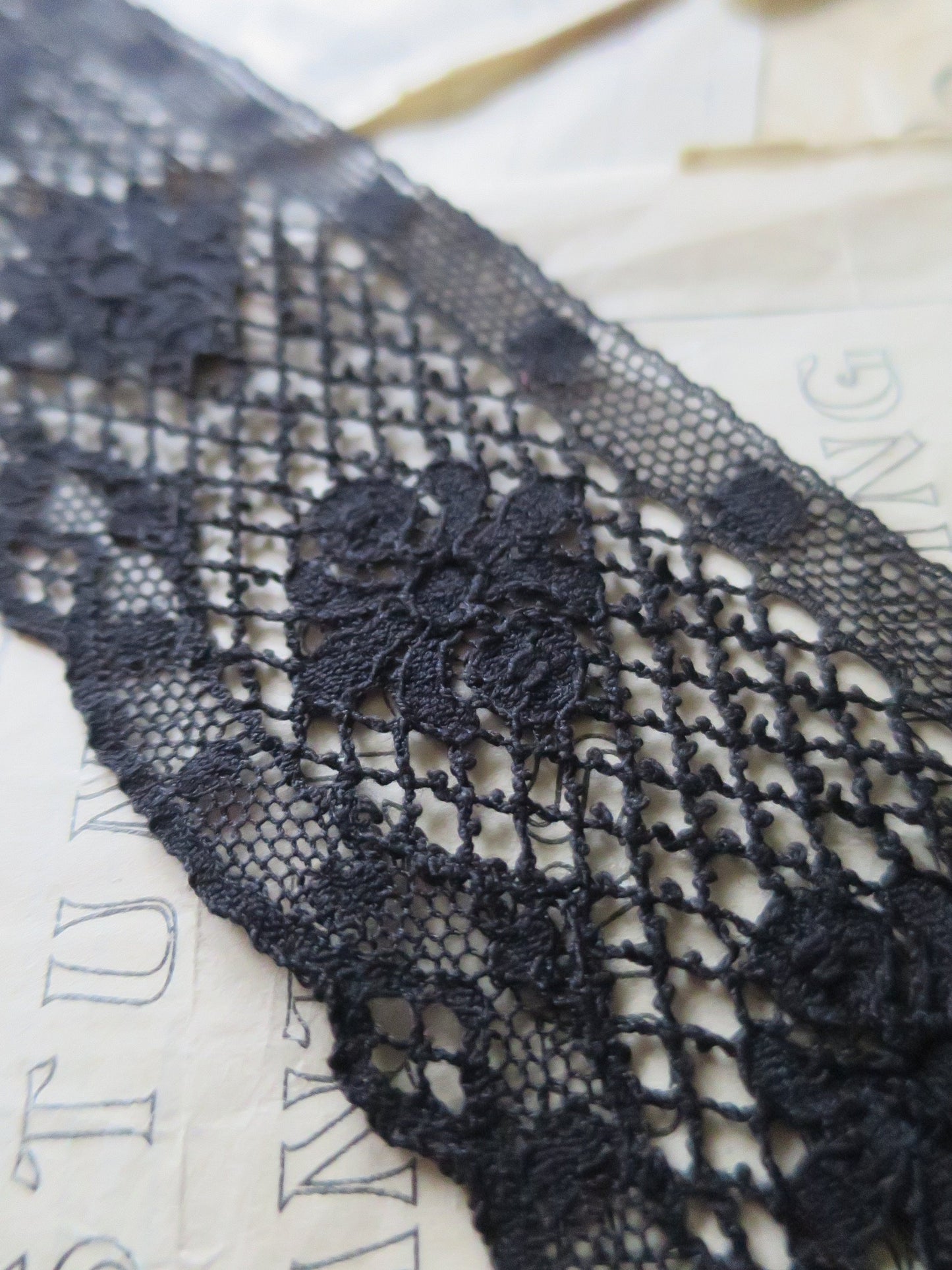 Black English Nottingham Lace- Scalloped Trellis Guipure- 5.5 cm