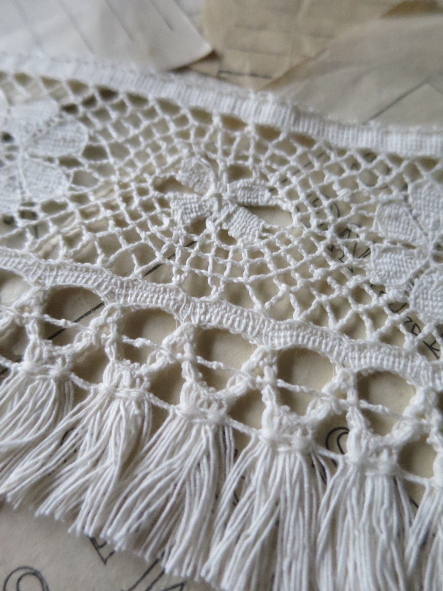 Ecru English Nottingham Cluny Lace- Fringed Torchon- 8.7 cm