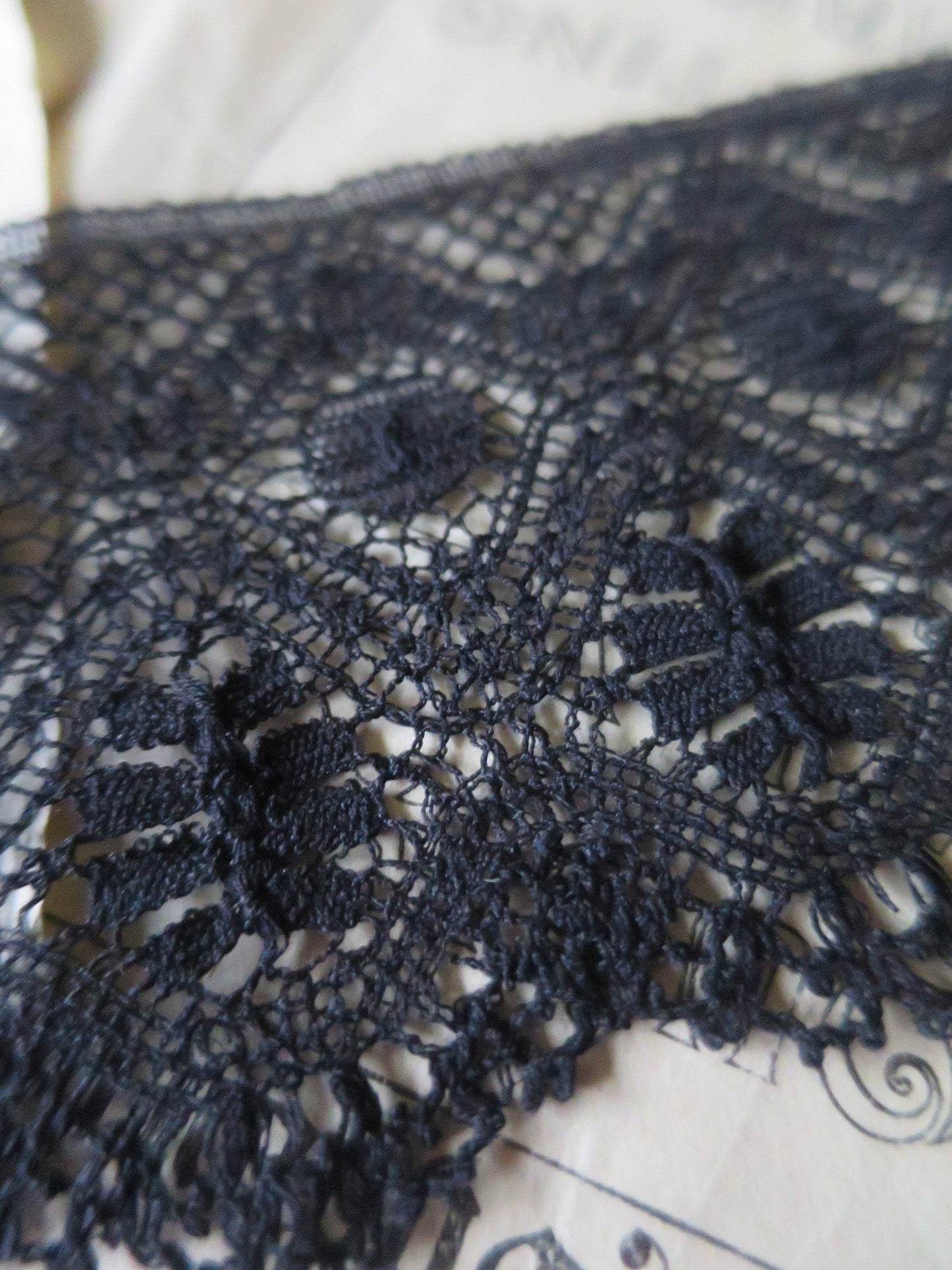 Black English Nottingham Lace- Le Puy/ Bedfordshire Guipure- 7cm