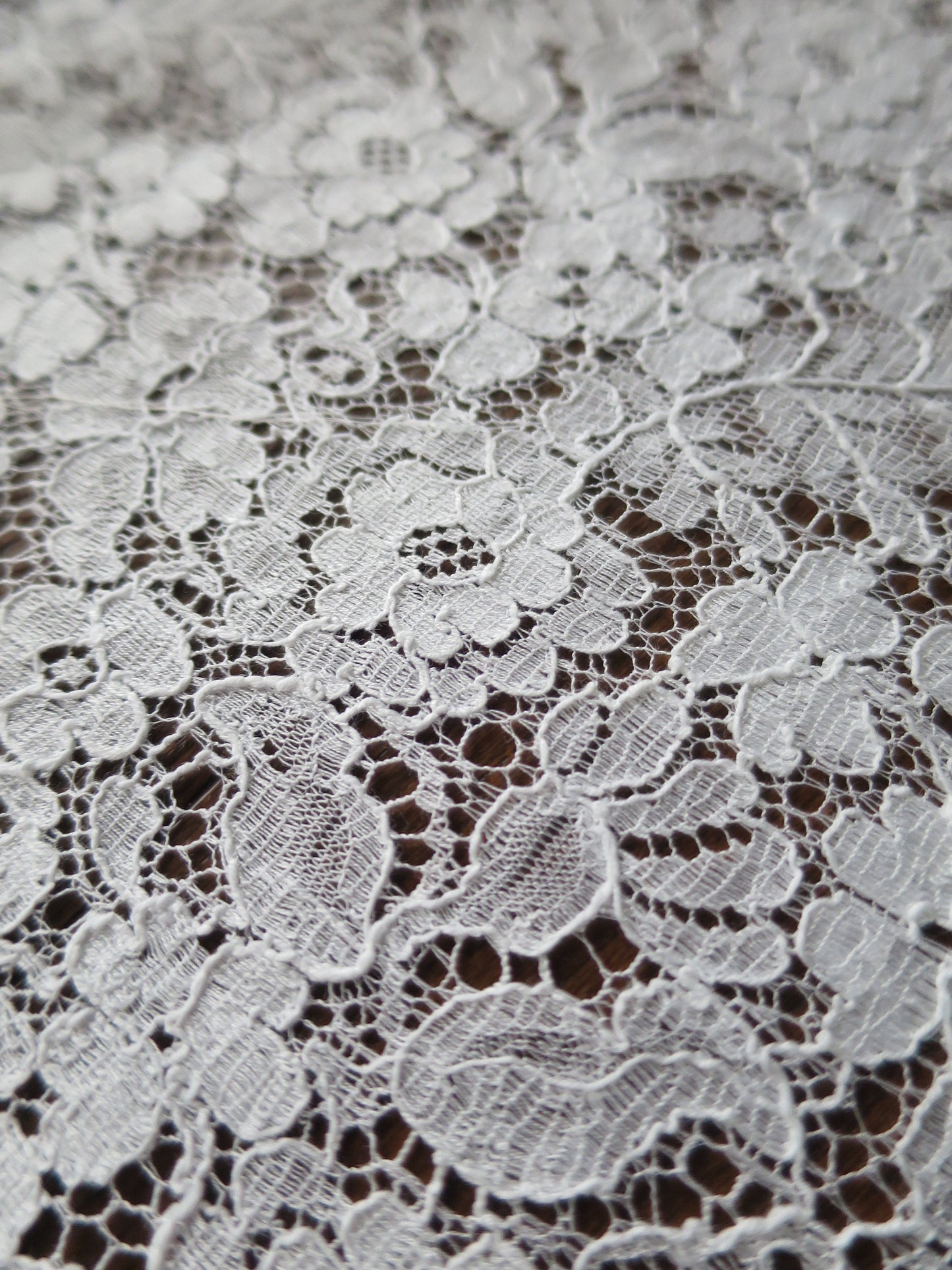 White English Nottingham Lace- Floral Honiton- 30 cm