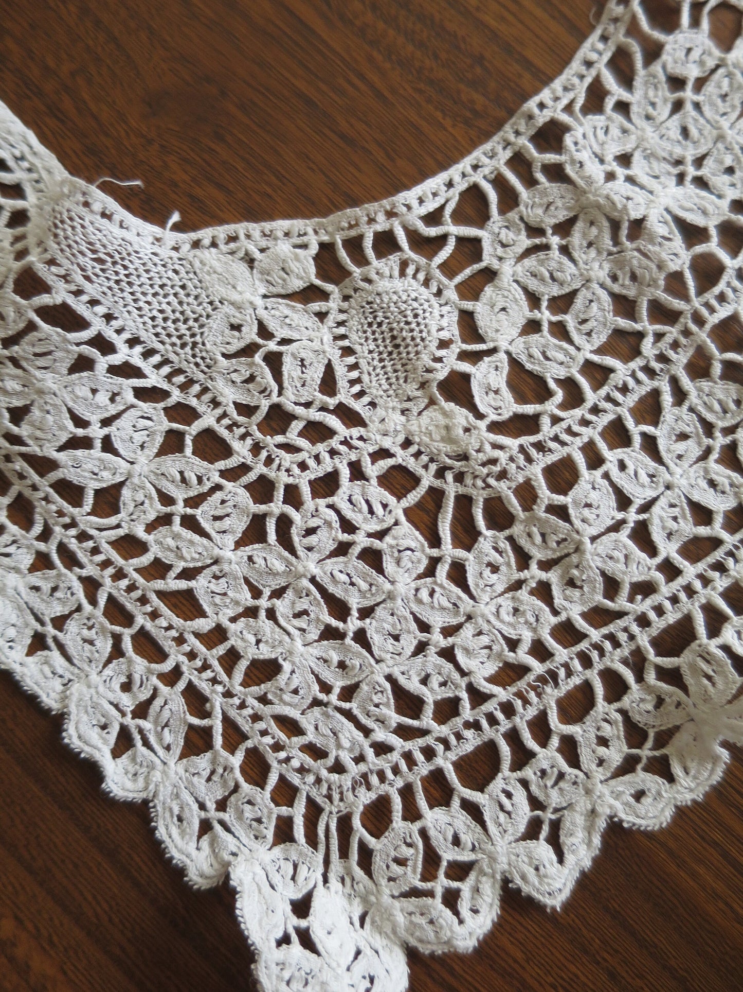 Antique Hand Worked Tape Lace & Needle Lace Collar