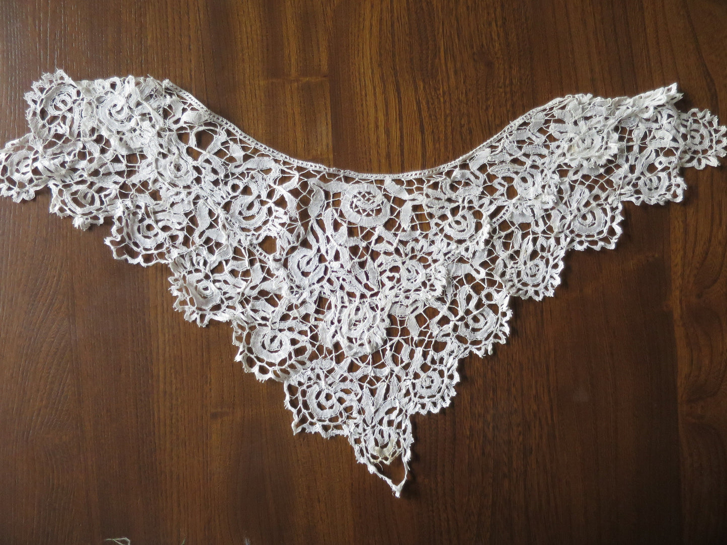 Antique Hand Worked Honiton Bobbin Lace Collar/ Yoke
