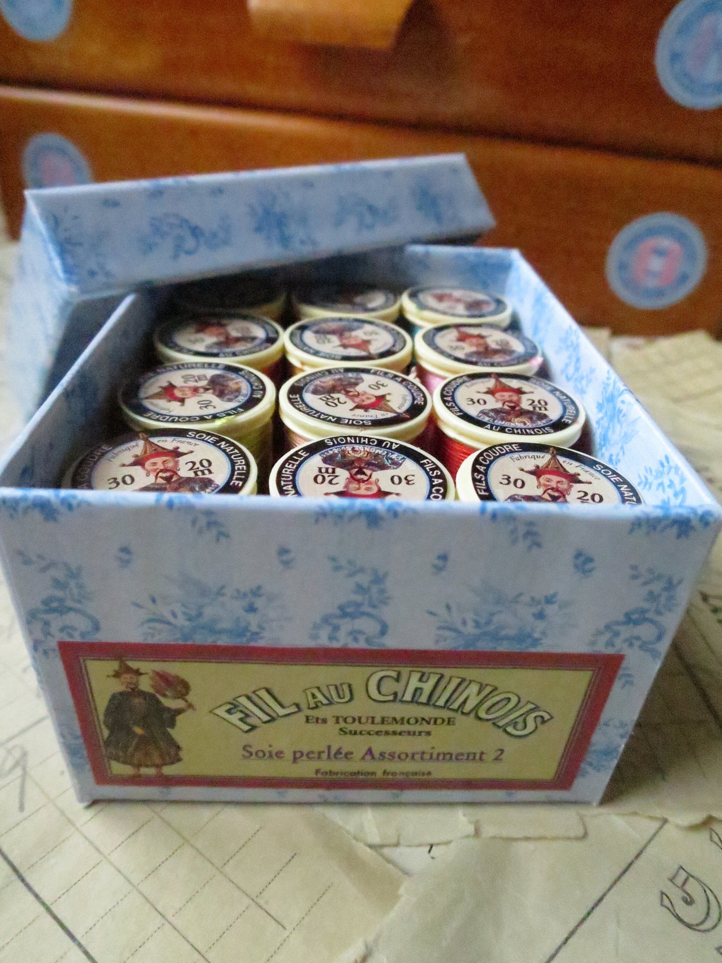 Sajou Boxed Set 12 Fil au Lin Glace Waxed Linen Thread- No.2 Bright Tones