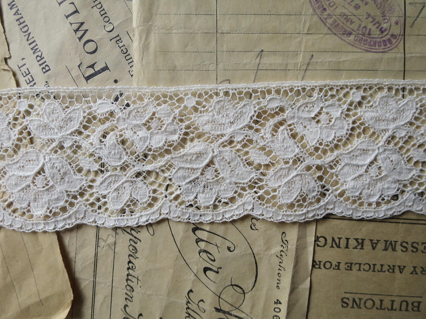 Off White English Nottingham Lace- Scalloped Raised Floral Guipure- 5.5 cm