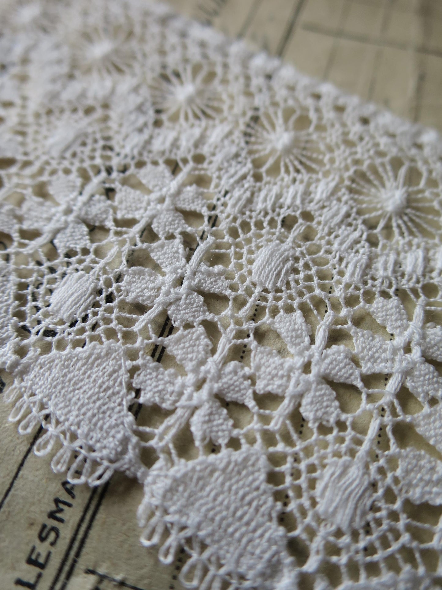 Off White English Nottingham Lace- Fine Torchon Flowers- 5.5 cm