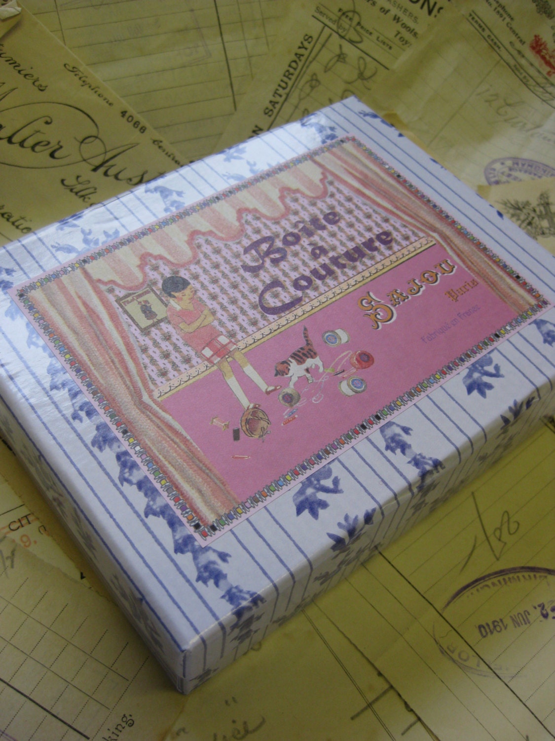 Sajou Sewing Box- Little Girl & Kitten