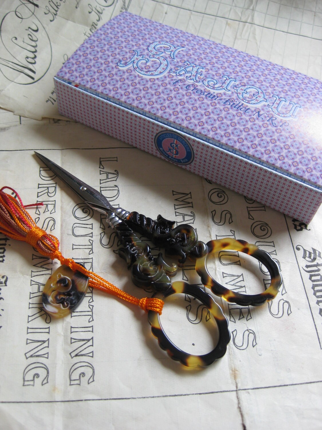 Sajou Faux Tortoiseshell Hand Paired Embroidery Scissors