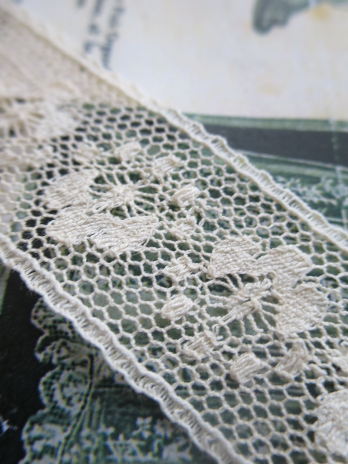 Ecru English Nottingham Lace- Valenciennes Floral Spot- Insertion- 2.7 cm