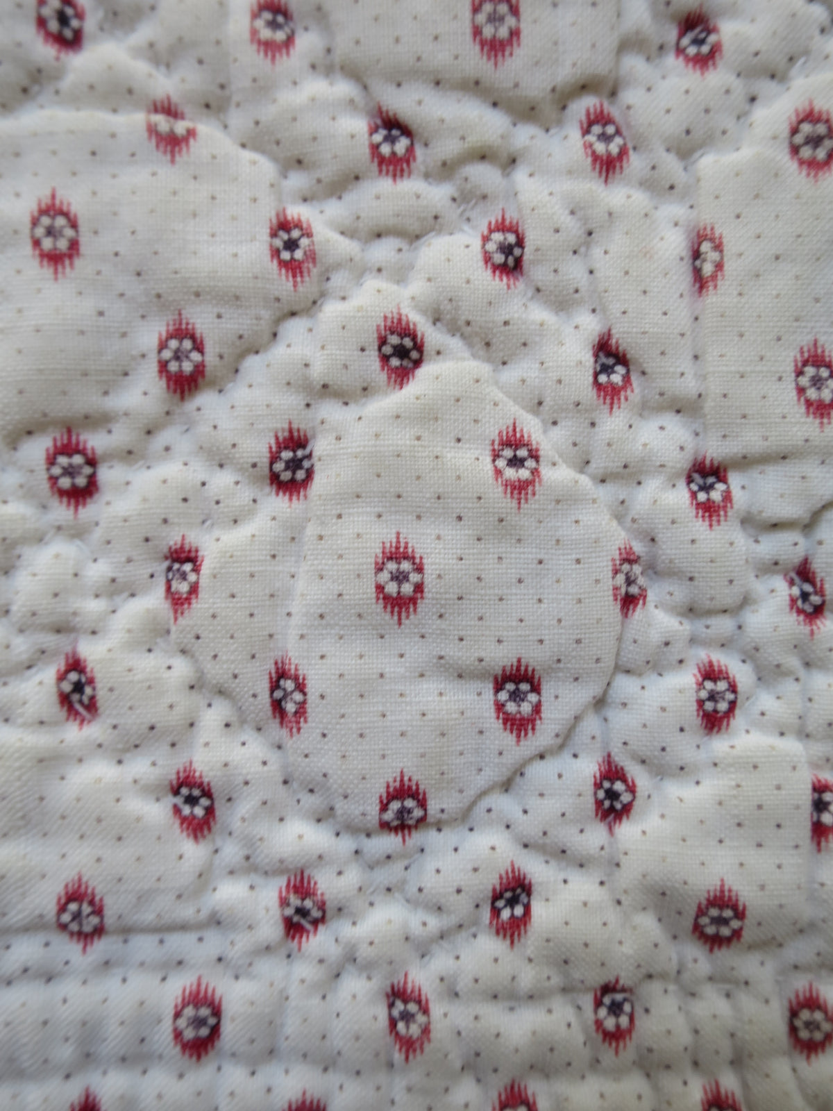 Detail of mignonette reverse showing mignotte print with picotage late 18th-century French piqué quilt, c.1775–1790