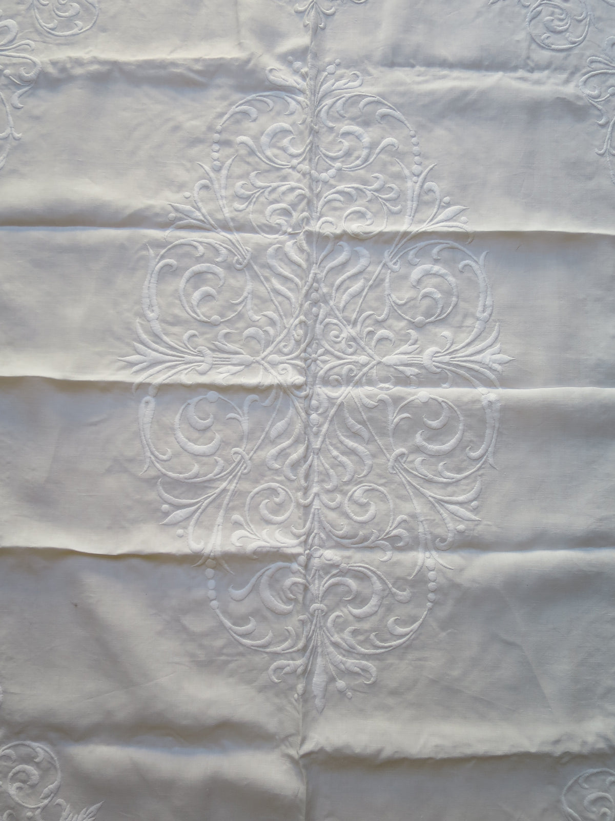 Edwardian Irish Linen Bedspread with Raised Whitework & Reticella Lace, circa 1905