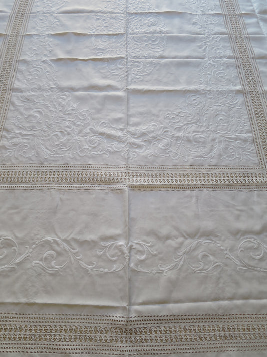 Edwardian Irish Linen Bedspread with Raised Whitework & Reticella Lace, circa 1905
