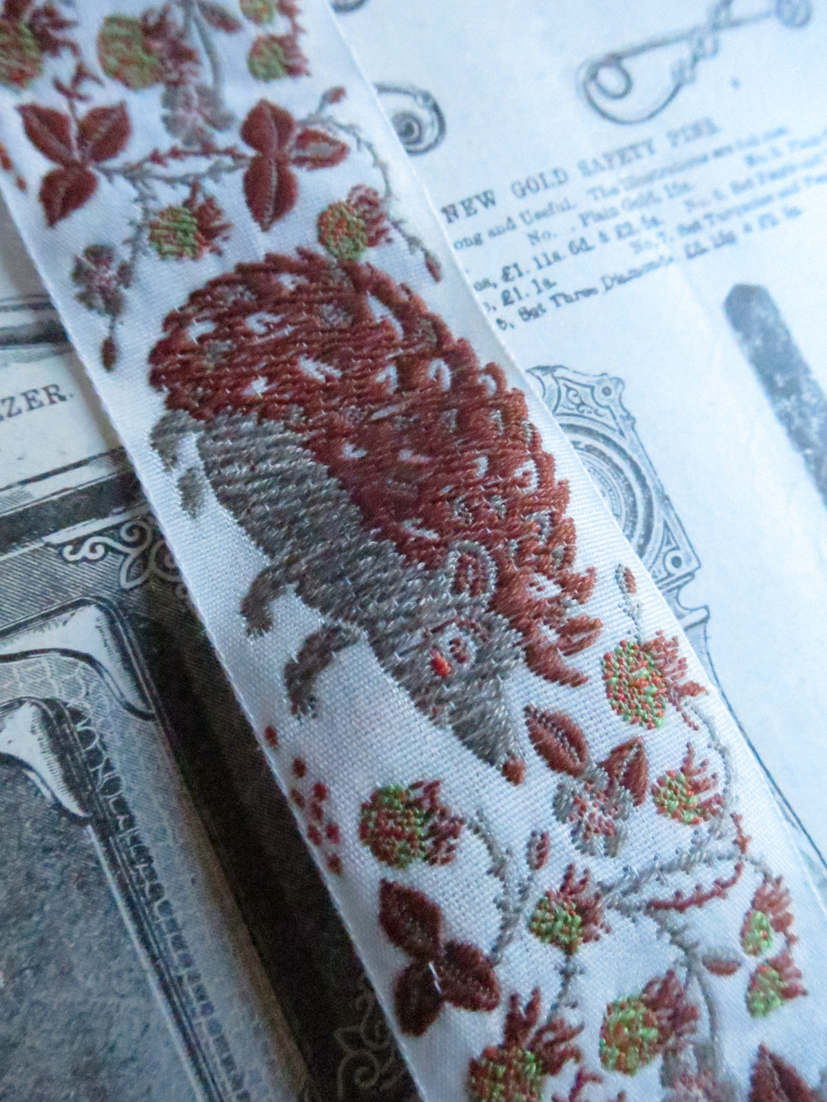 Hedgehogs & Brambles 32 mm Jacquard Woven Ribbon- Off White