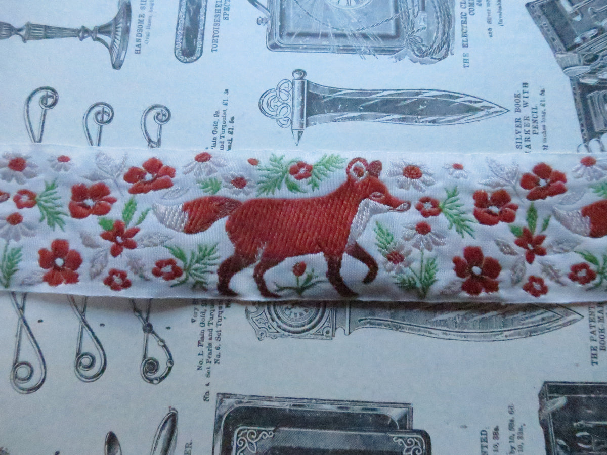 Foxes 40 mm  Jacquard Woven Ribbon- Cream