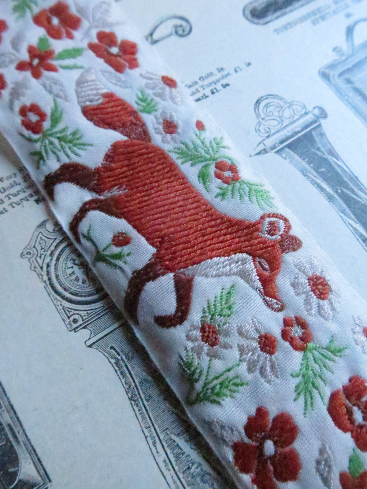 Foxes 40 mm  Jacquard Woven Ribbon- Cream
