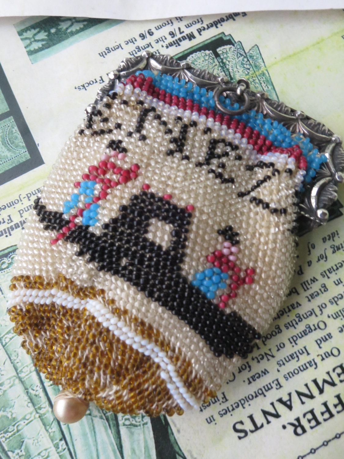 Lovely Regency Period Frame Knitted Beaded Sovereign Purse- Sterling Silver Frame