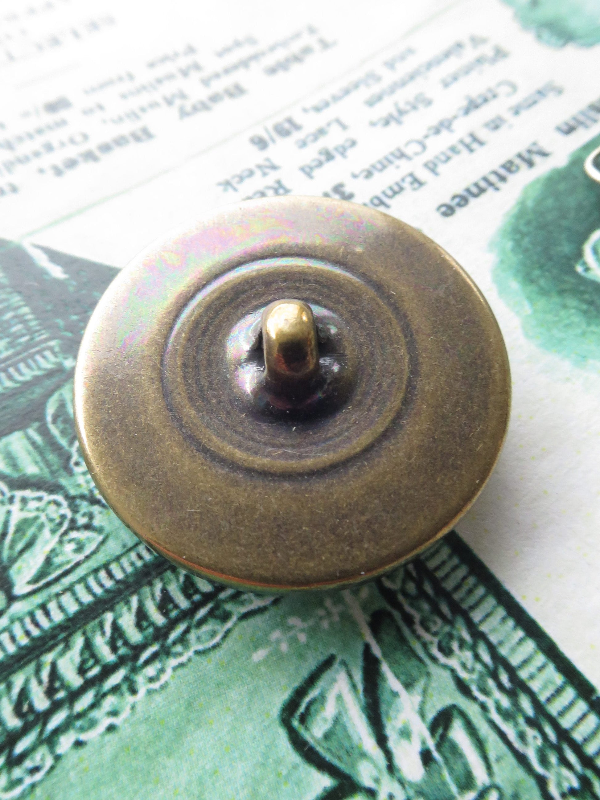 Sajou Boxed Set Buttons- French Regional Hats