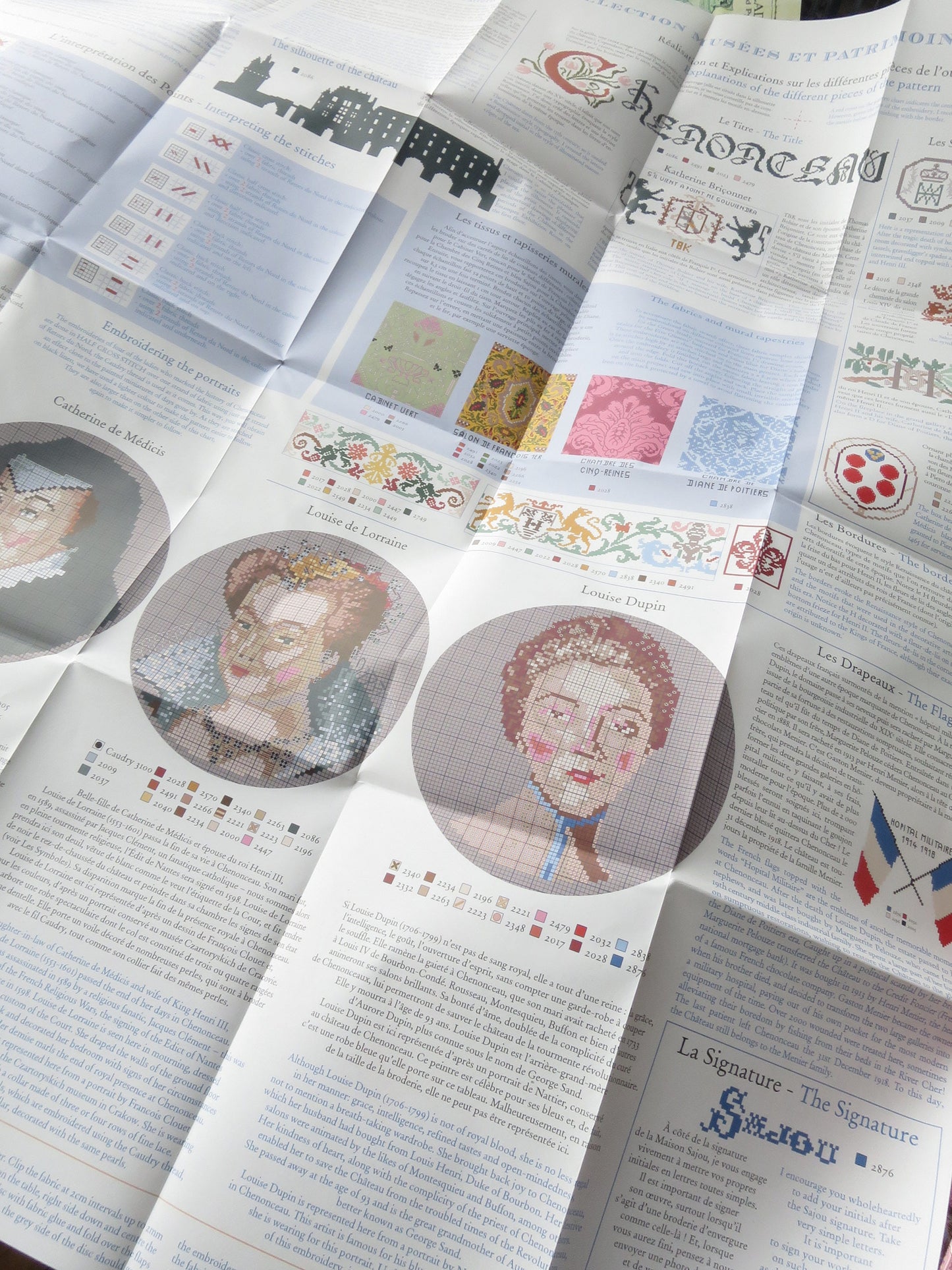 Sajou Museum & Heritage Large Chateau du Chenonceau Embroidery Boxed Kit- The History of Chateau de Chenonceau