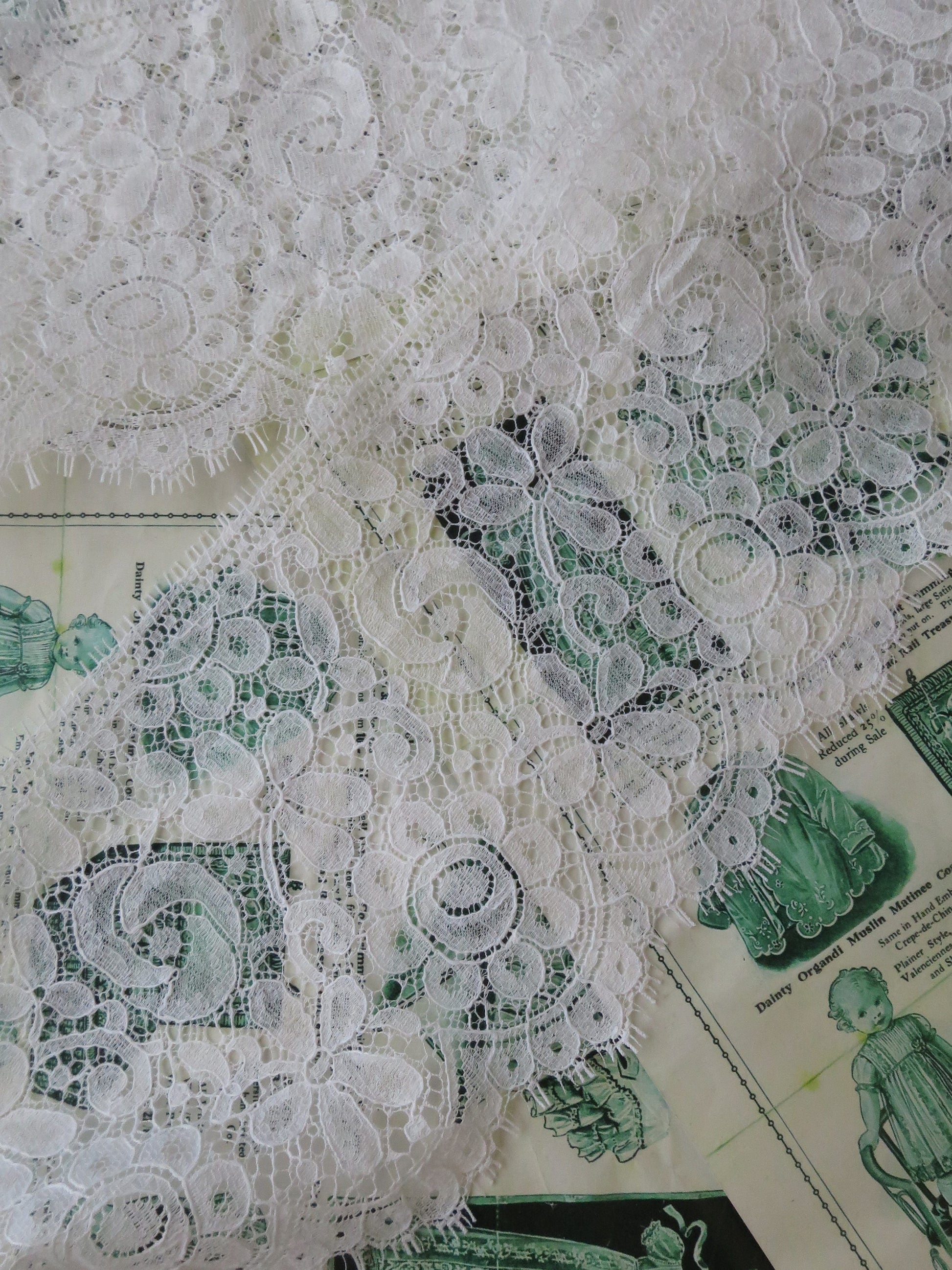 White English Nottingham Lace- Flemish Flowers- 15 cm