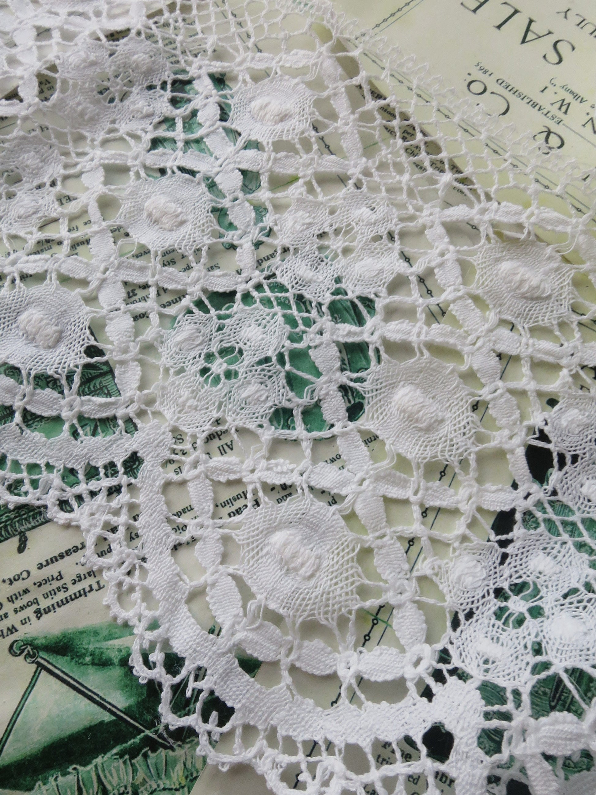 Off White English Nottingham Cluny Lace- Torchon Guipure Lattice & Ovals- 17 cm