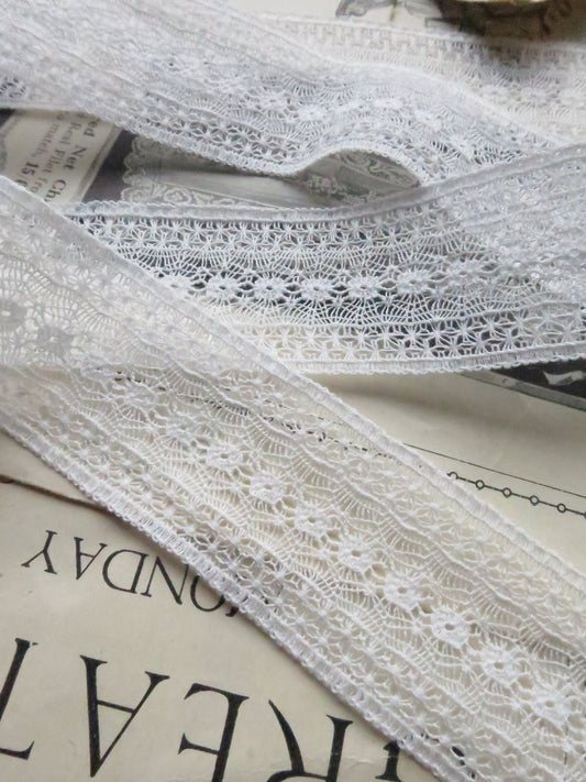 Off White English Nottingham Lace- Delicate- Insertion- 2.7 cm