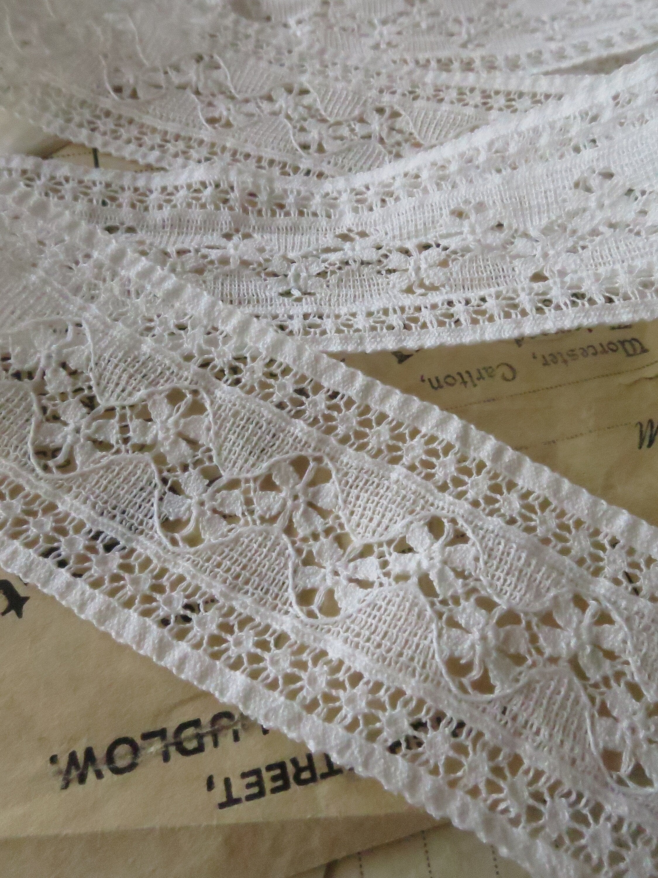Off White English Nottingham Lace- Floral Waves- Insertion- 4.5 cm