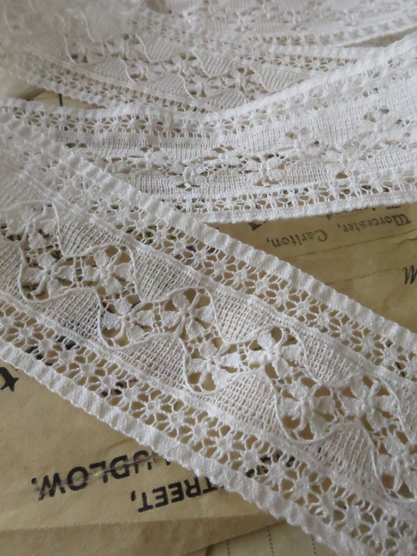 Off White English Nottingham Lace- Floral Waves- Insertion- 4.5 cm
