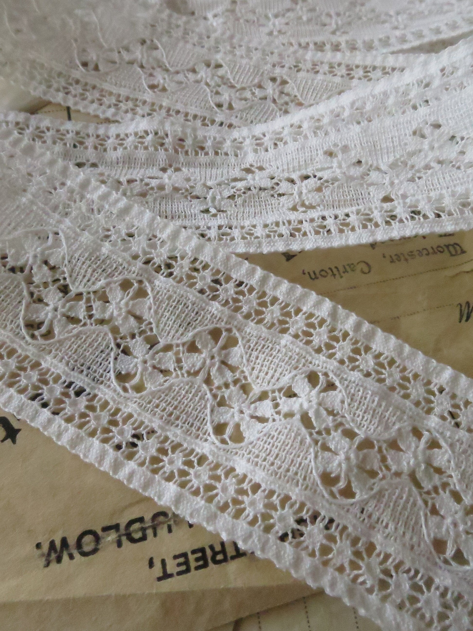 Off White English Nottingham Lace- Floral Waves- Insertion- 4.5 cm
