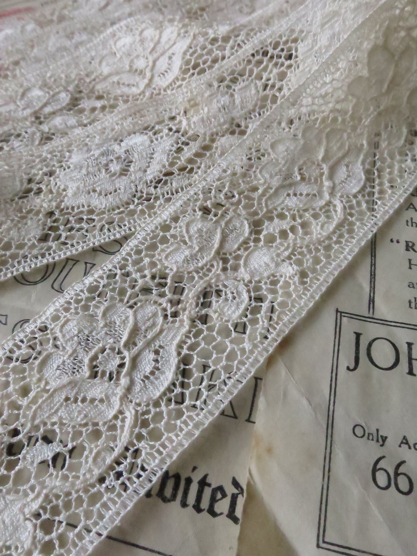 Ecru English Nottingham Lace- Raised Floral Guipure- Insertion- 3.5 cm