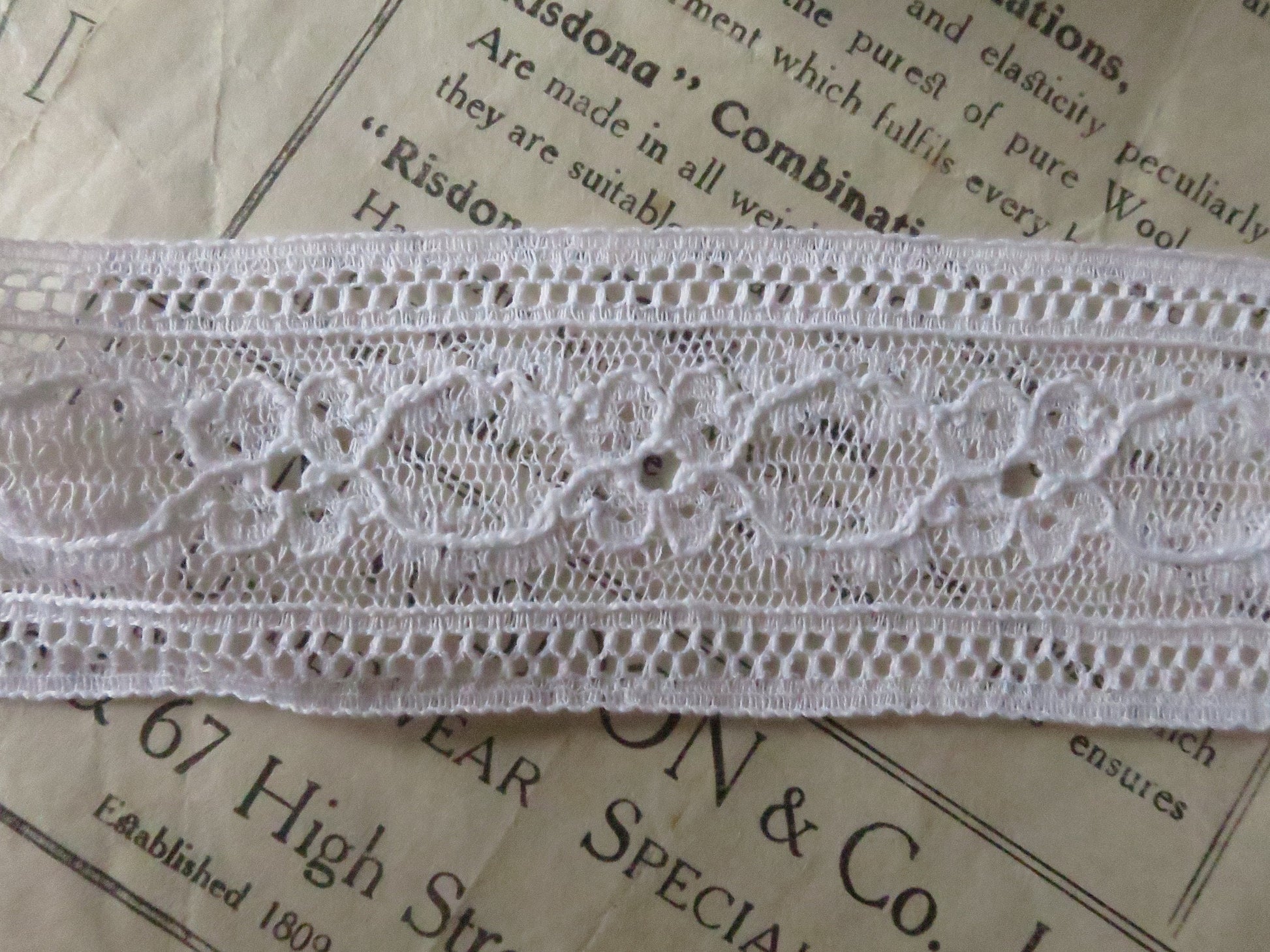 White English Nottingham Lace- Floral Point- Insertion- 3.5 cm