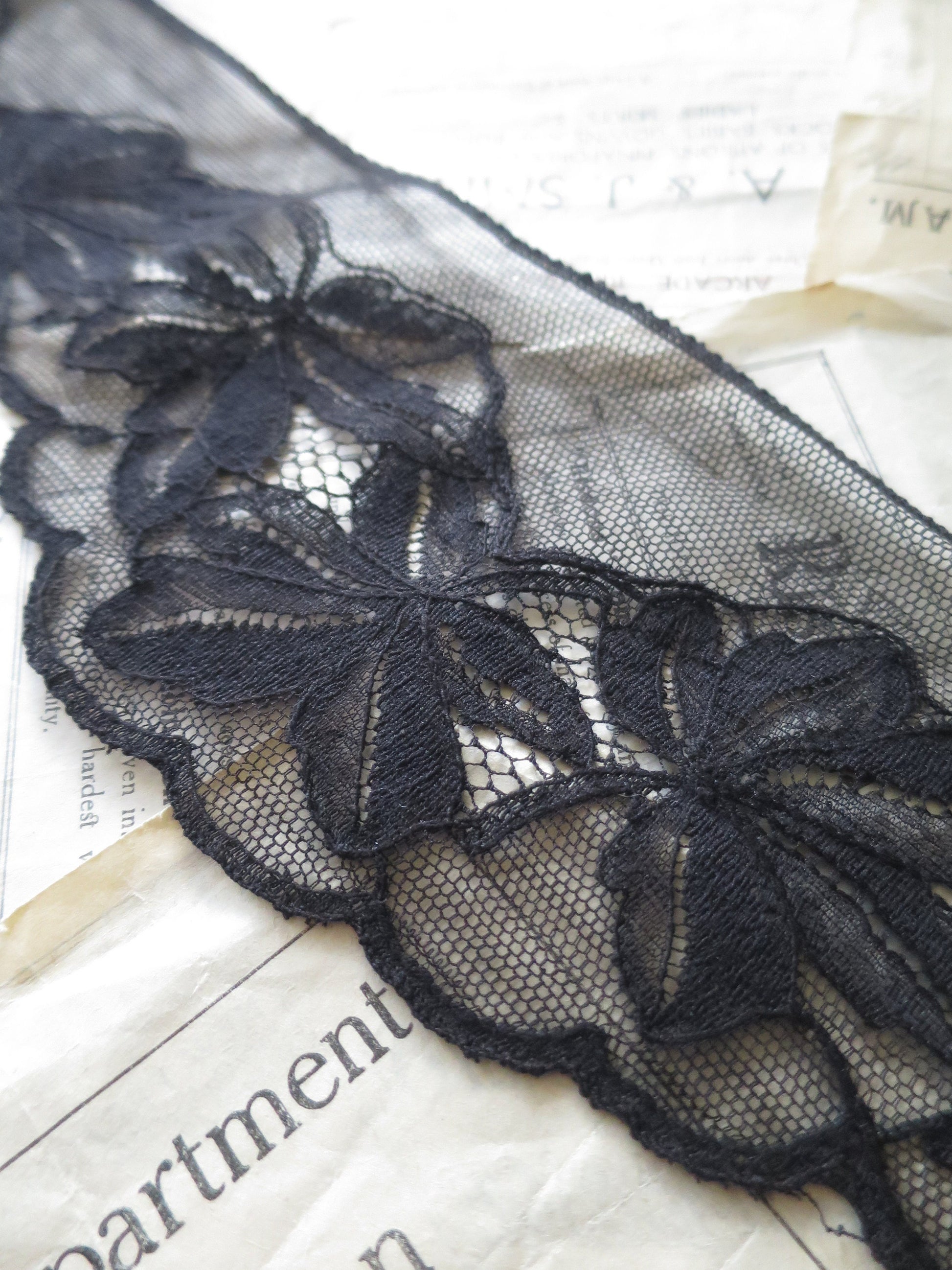 Black English Nottingham Lace- Foliage- 9.8 cm