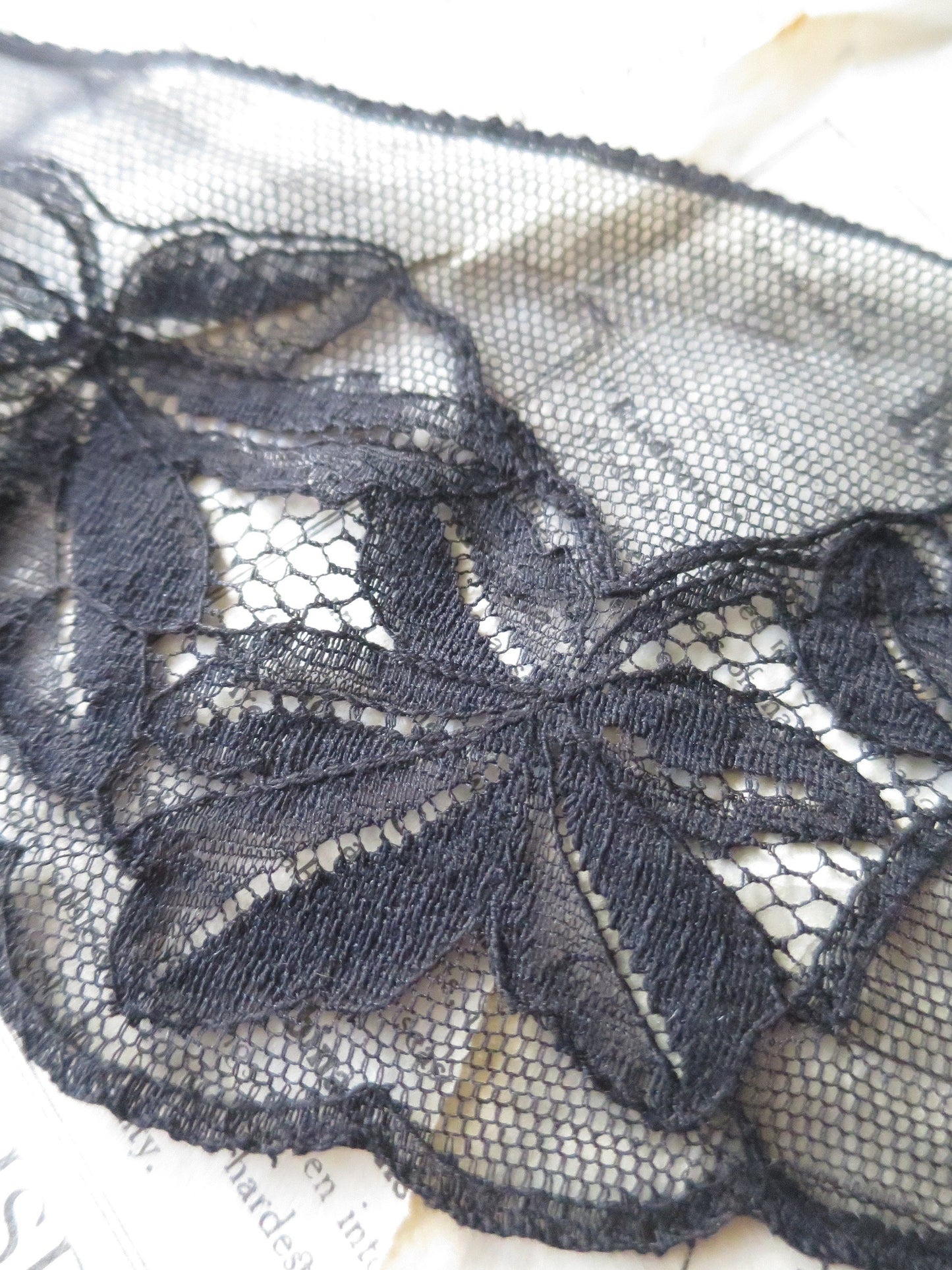 Black English Nottingham Lace- Foliage- 9.8 cm