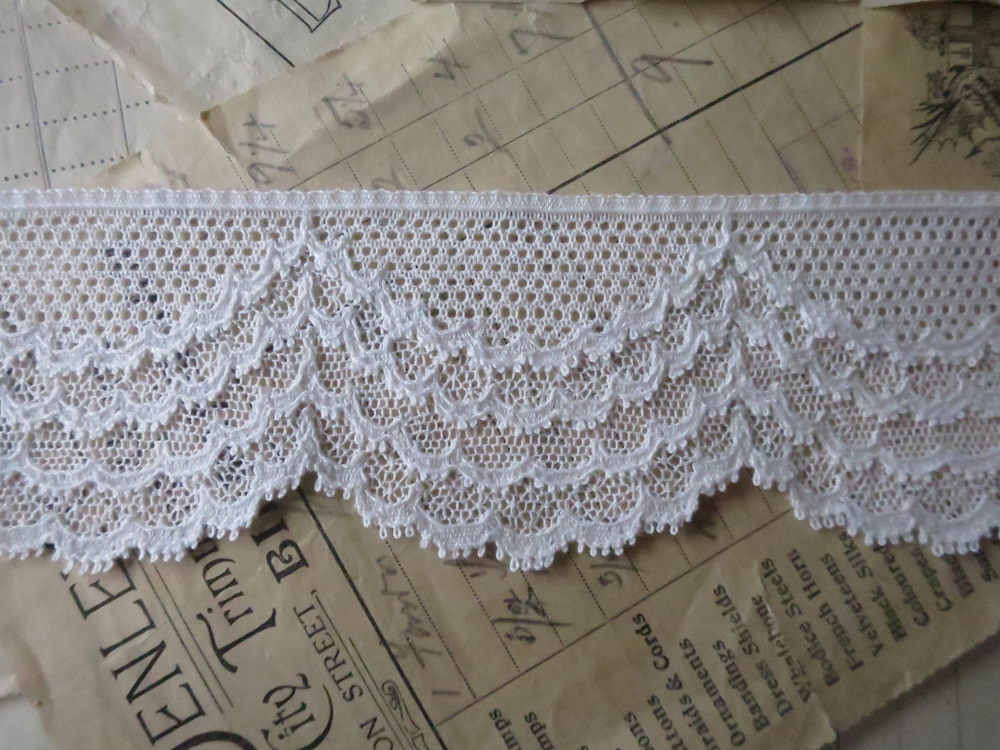 Off White English Nottingham Lace- Frothy Triple Swags Point Lace- 5.5 cm