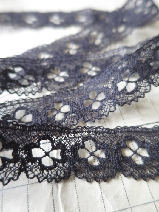 Black English Nottingham Lace- Bucks Point Clover Eyelets- 1.7 cm