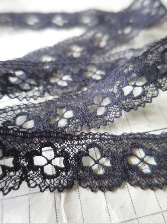 Black English Nottingham Lace- Bucks Point Clover Eyelets- 1.7 cm