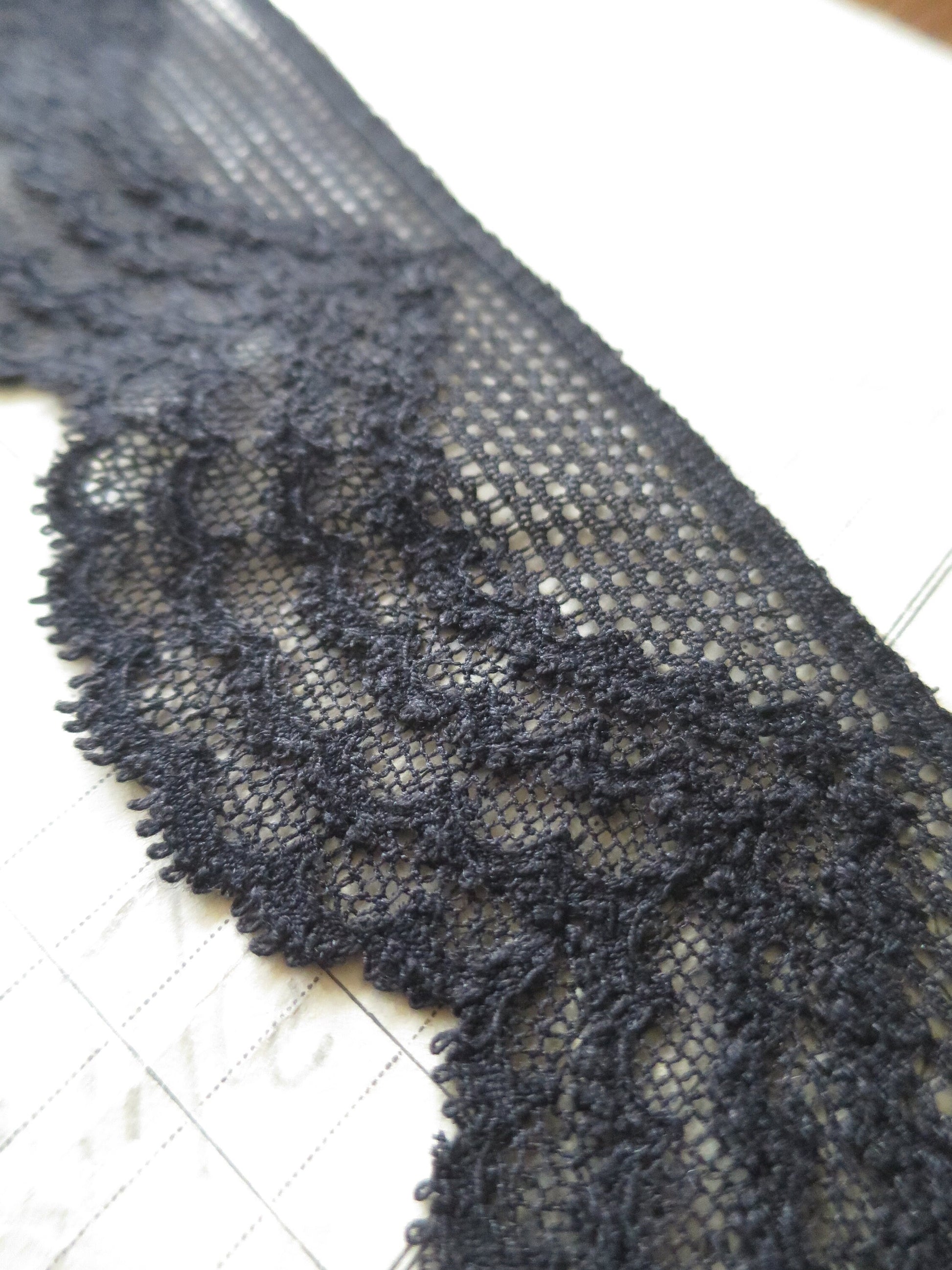 Black English Nottingham Lace- Frothy Triple Swags Point Lace- 5.5 cm