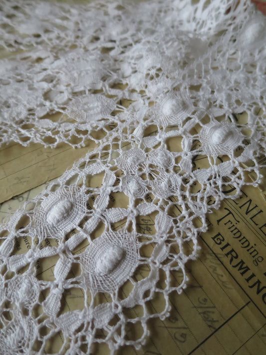 White English Nottingham Cluny Lace- Traditional Ovals & Raised Spots- 8.5 cm
