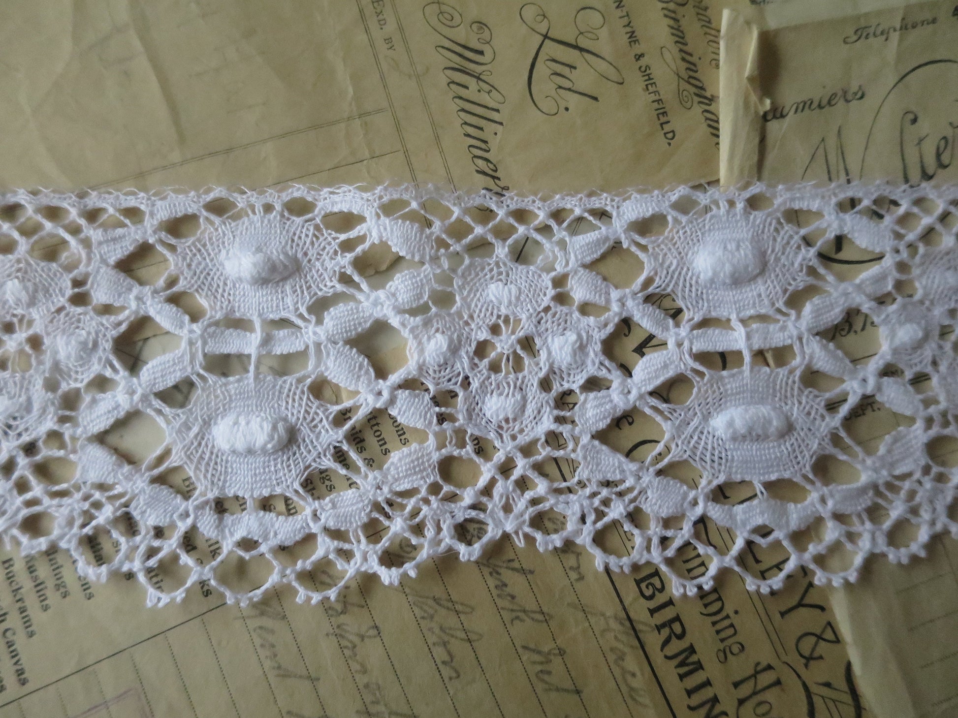 White English Nottingham Cluny Lace- Traditional Ovals & Raised Spots- 8.5 cm
