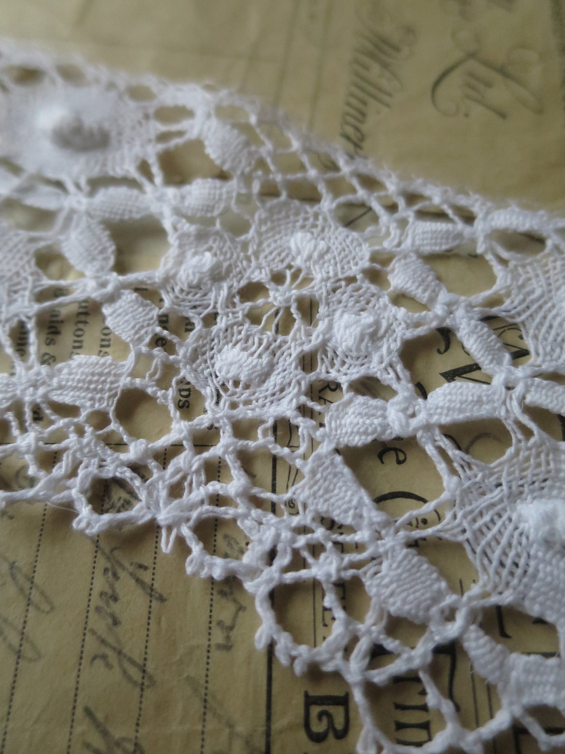 White English Nottingham Cluny Lace- Traditional Ovals & Raised Spots- 8.5 cm