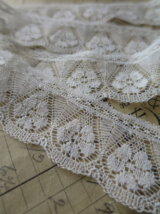 Off White English Nottingham Lace- Fine Floral Torchon- 3.5 cm