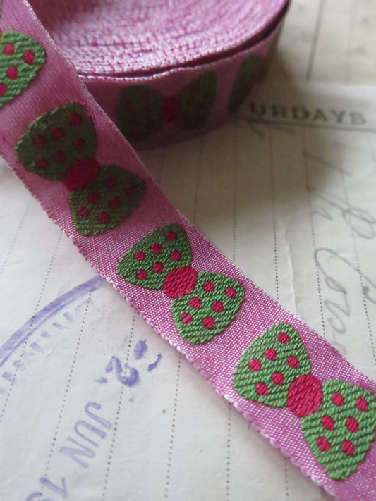 Circus Bows 15 mm Jacquard Woven Ribbon= Pink