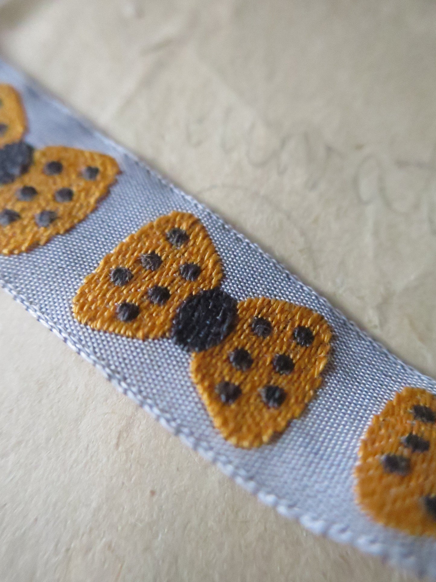 Circus Bows 15 mm Jacquard Woven Ribbon- Grey